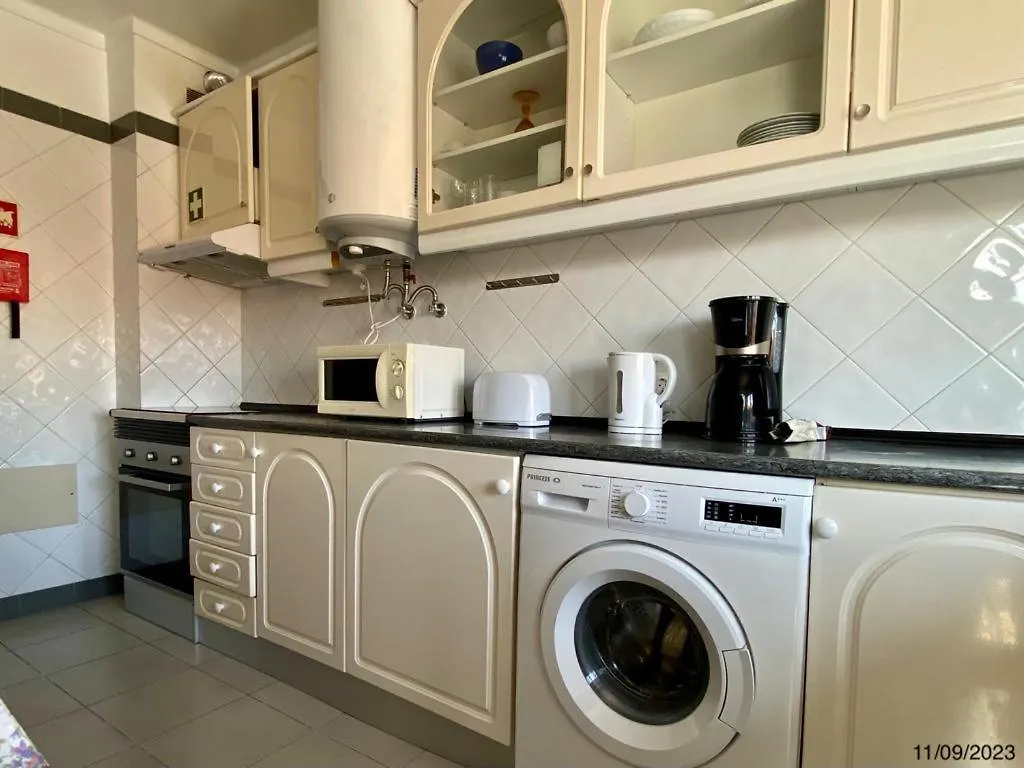 Blife Anya Private Rooms FAO 0*,  Portugal