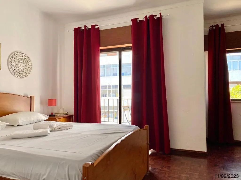 Blife Anya Private Rooms FAO 0*,  Portugal